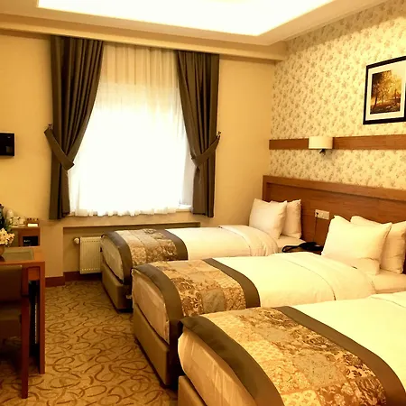 Kadak Garden Hotell 2*