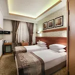 Hotel Kadak Garden 2*