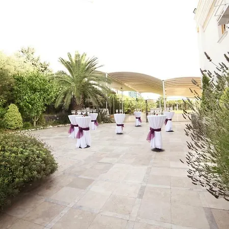 Отель Kadak Garden