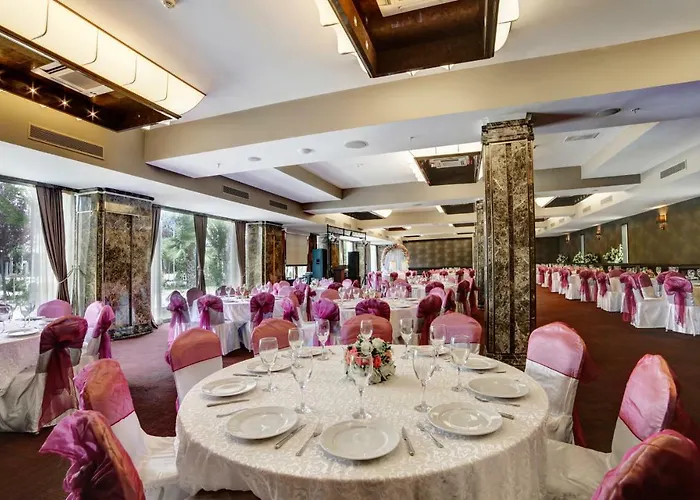 Hotel Kadak Garden 2*