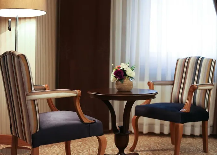 Kadak Garden Hotel 2*