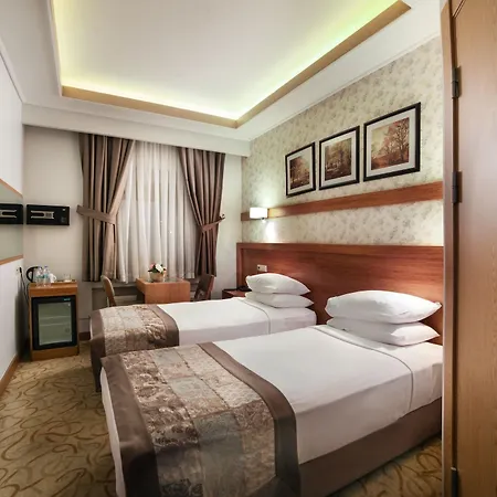 Hotel Kadak Garden 2*