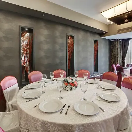 Hotel Kadak Garden 2*