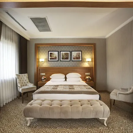 Kadak Garden Hotel 2*
