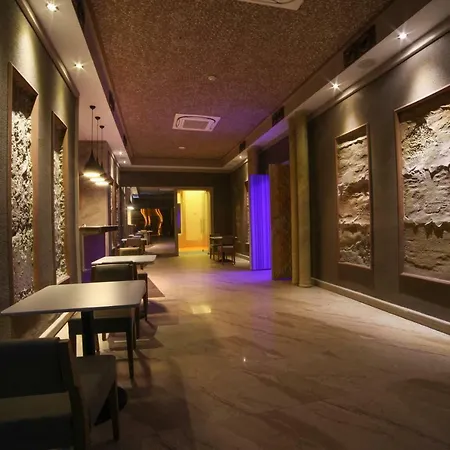 Hotel Kadak Garden 2*